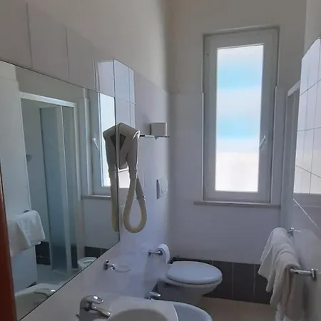 Ξενοδοχείο Belmar 3*